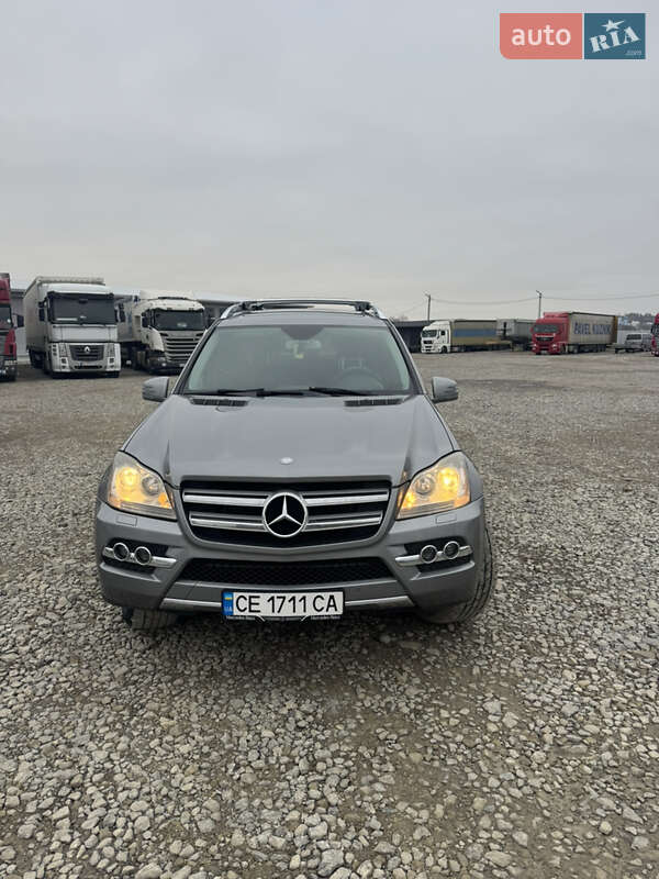 Mercedes-Benz GL-Class 2011