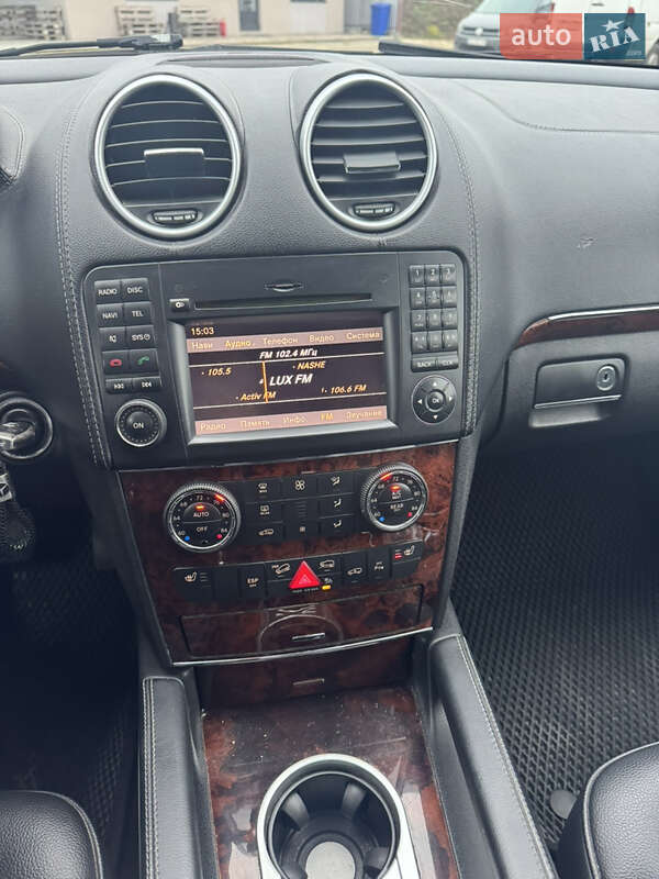 Позашляховик / Кросовер Mercedes-Benz GL-Class 2011 в Чернівцях