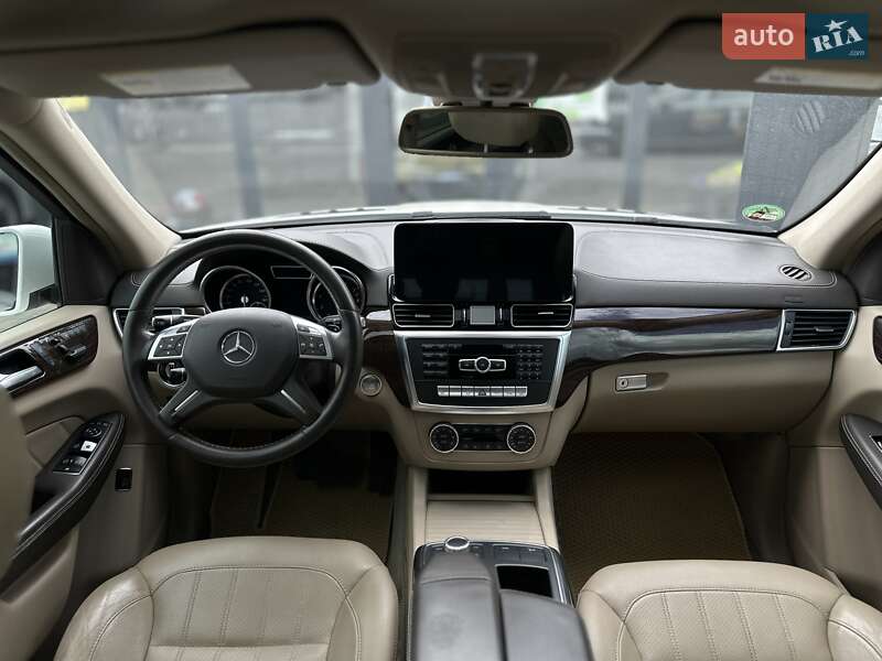 Позашляховик / Кросовер Mercedes-Benz GL-Class 2014 в Чернівцях фото 27 Позашляховик / Кросовер Mercedes-Benz GL-Class 2014 в Чернівцях