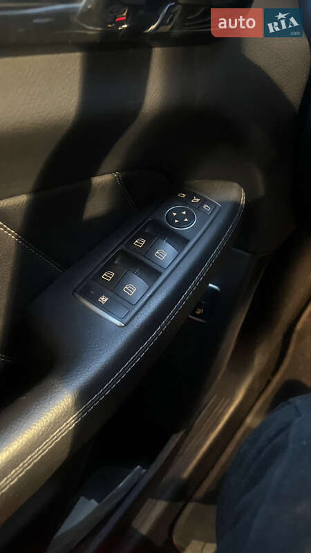 Внедорожник / Кроссовер Mercedes-Benz GL-Class 2015 в Киеве фото 25 Внедорожник / Кроссовер Mercedes-Benz GL-Class 2015 в Киеве