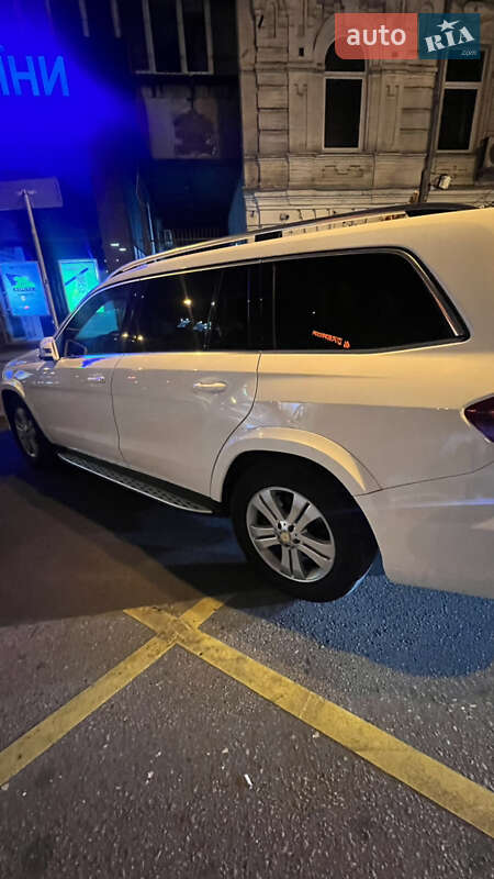 Внедорожник / Кроссовер Mercedes-Benz GL-Class 2015 в Киеве фото 59 Внедорожник / Кроссовер Mercedes-Benz GL-Class 2015 в Киеве
