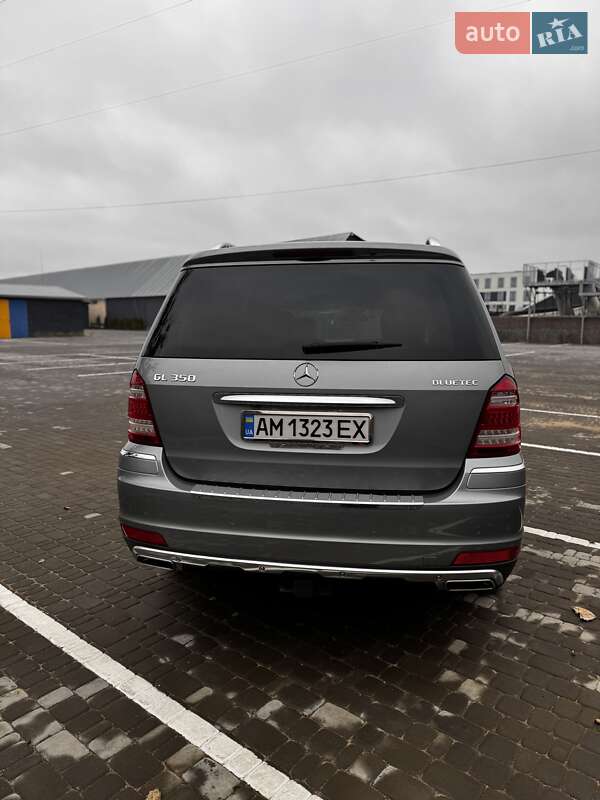 Позашляховик / Кросовер Mercedes-Benz GL-Class 2012 в Житомирі фото 13 Позашляховик / Кросовер Mercedes-Benz GL-Class 2012 в Житомирі