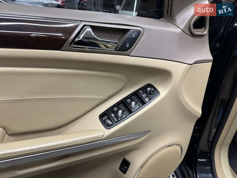 Внедорожник / Кроссовер Mercedes-Benz GL-Class 2010 в Харькове