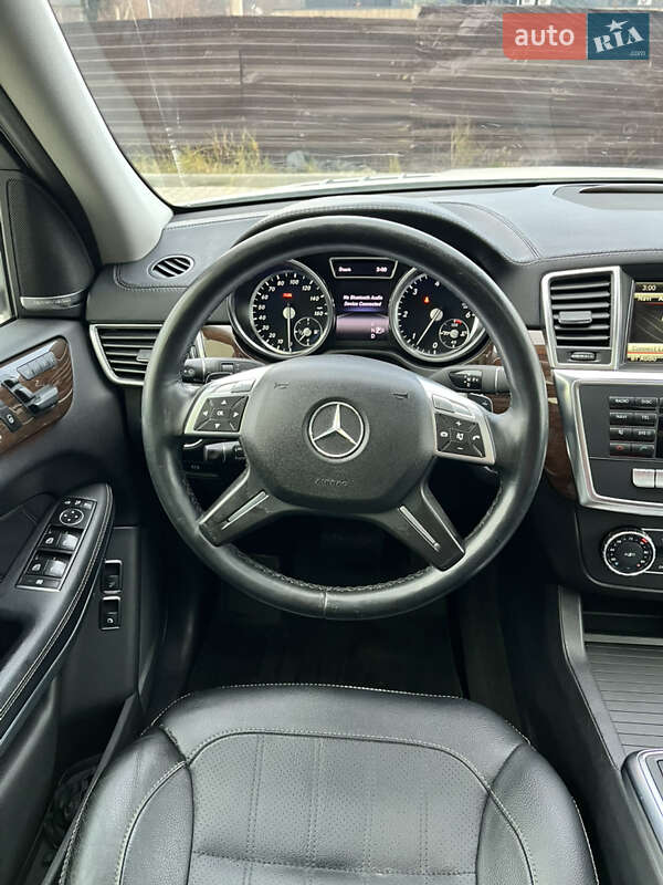 Внедорожник / Кроссовер Mercedes-Benz GL-Class 2014 в Черновцах фото 36 Внедорожник / Кроссовер Mercedes-Benz GL-Class 2014 в Черновцах