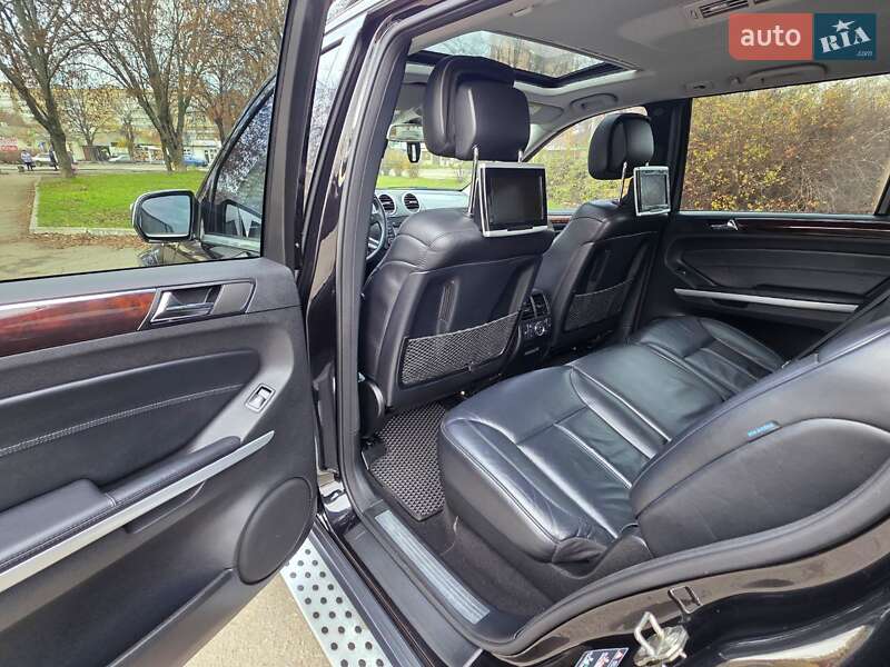 Позашляховик / Кросовер Mercedes-Benz GL-Class 2011 в Дніпрі фото 6 Позашляховик / Кросовер Mercedes-Benz GL-Class 2011 в Дніпрі