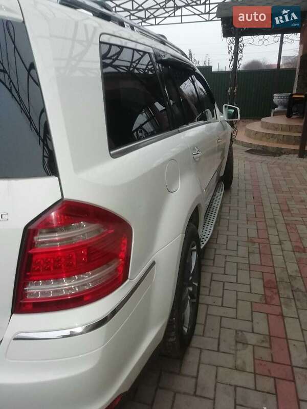 Внедорожник / Кроссовер Mercedes-Benz GL-Class 2011 в Сумах