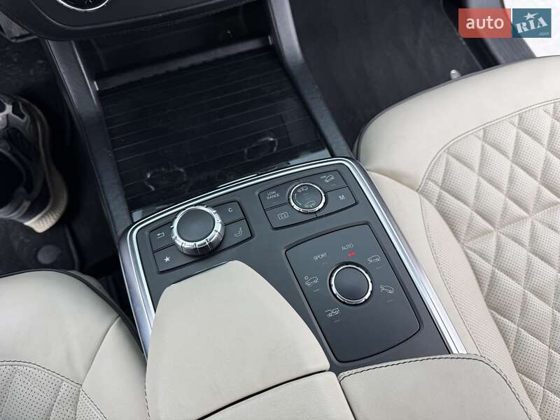 Позашляховик / Кросовер Mercedes-Benz GL-Class 2013 в Звягелі фото 17 Позашляховик / Кросовер Mercedes-Benz GL-Class 2013 в Звягелі