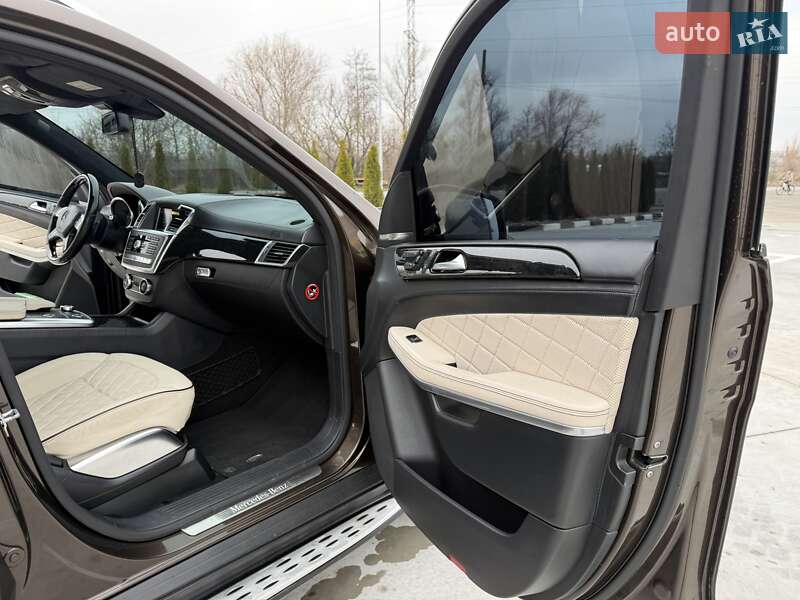 Позашляховик / Кросовер Mercedes-Benz GL-Class 2013 в Звягелі фото 16 Позашляховик / Кросовер Mercedes-Benz GL-Class 2013 в Звягелі