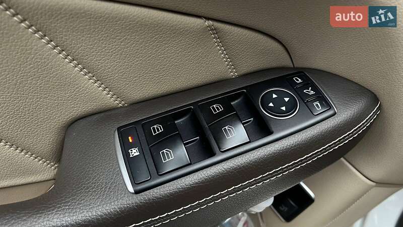 Позашляховик / Кросовер Mercedes-Benz GL-Class 2014 в Києві