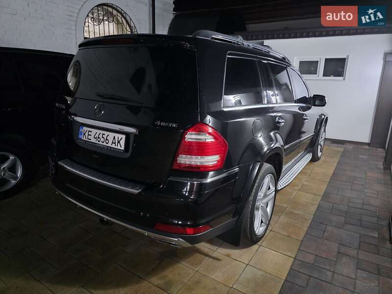 Позашляховик / Кросовер Mercedes-Benz GL-Class 2010 в Дніпрі