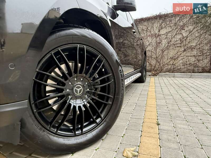 Позашляховик / Кросовер Mercedes-Benz GL-Class 2013 в Одесі