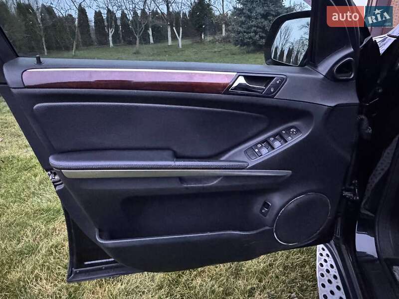 Внедорожник / Кроссовер Mercedes-Benz GL-Class 2009 в Дубно