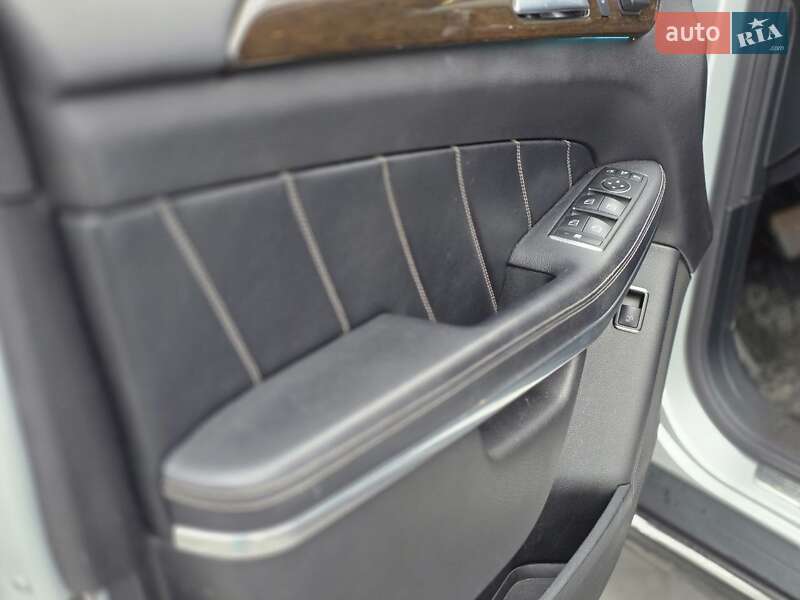 Позашляховик / Кросовер Mercedes-Benz GL-Class 2014 в Рівному