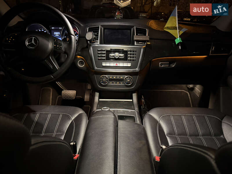 Внедорожник / Кроссовер Mercedes-Benz GL-Class 2015 в Львове фото 11 Внедорожник / Кроссовер Mercedes-Benz GL-Class 2015 в Львове