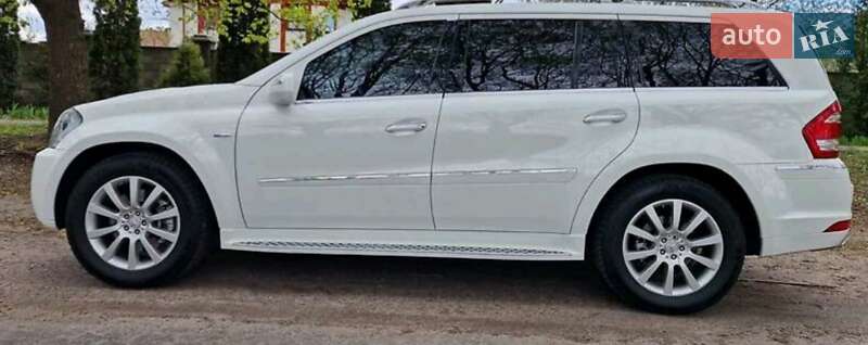 Внедорожник / Кроссовер Mercedes-Benz GL-Class 2009 в Киеве