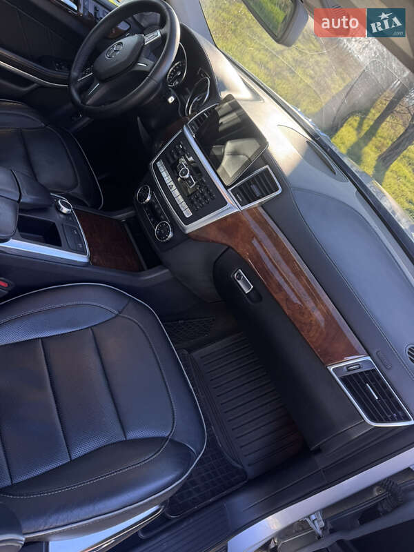 Внедорожник / Кроссовер Mercedes-Benz GL-Class 2013 в Белгороде-Днестровском