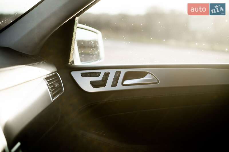 Внедорожник / Кроссовер Mercedes-Benz GL-Class 2015 в Ровно