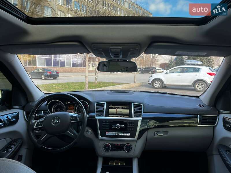 Внедорожник / Кроссовер Mercedes-Benz GL-Class 2016 в Днепре фото 26 Внедорожник / Кроссовер Mercedes-Benz GL-Class 2016 в Днепре