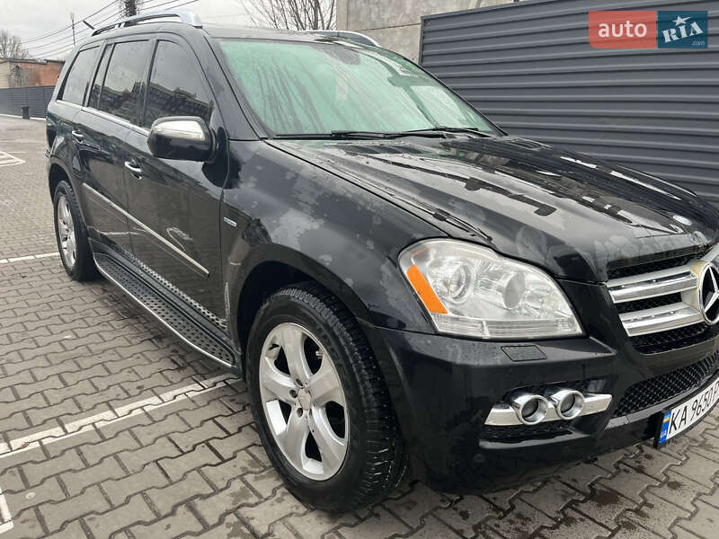 Mercedes-Benz GL-Class 2010