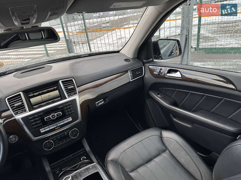 Позашляховик / Кросовер Mercedes-Benz GL-Class 2015 в Києві
