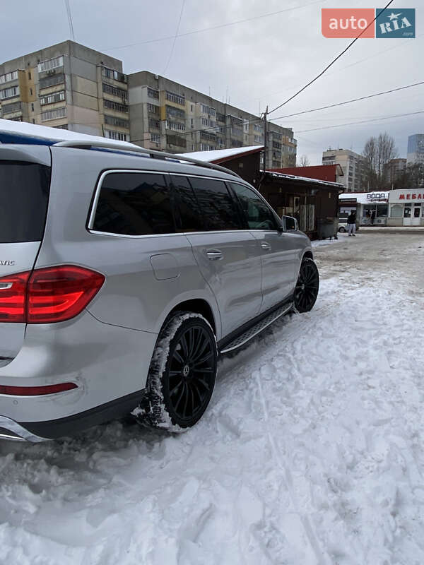 Позашляховик / Кросовер Mercedes-Benz GL-Class 2015 в Києві