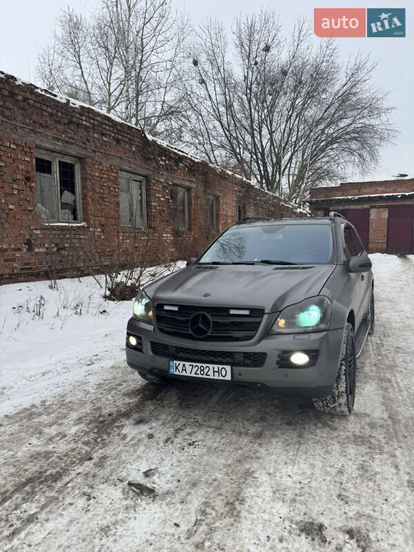Внедорожник / Кроссовер Mercedes-Benz GL-Class 2006 в Чернигове
