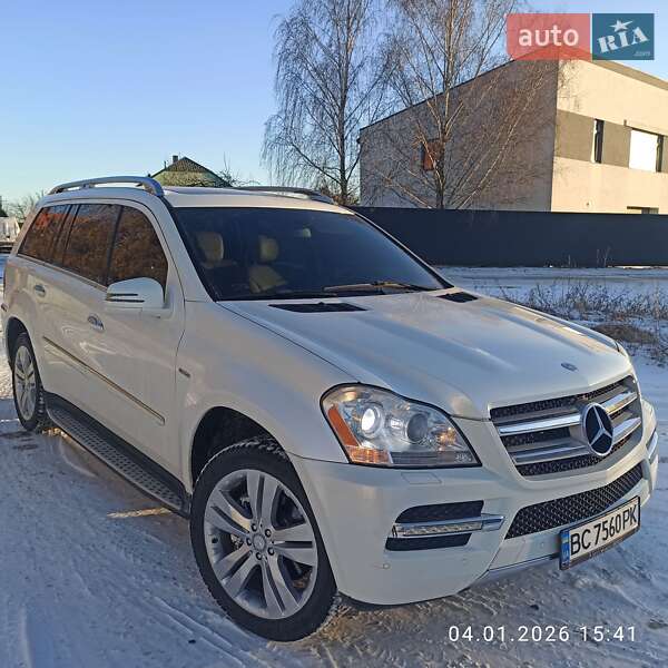 Mercedes-Benz GL-Class 2011