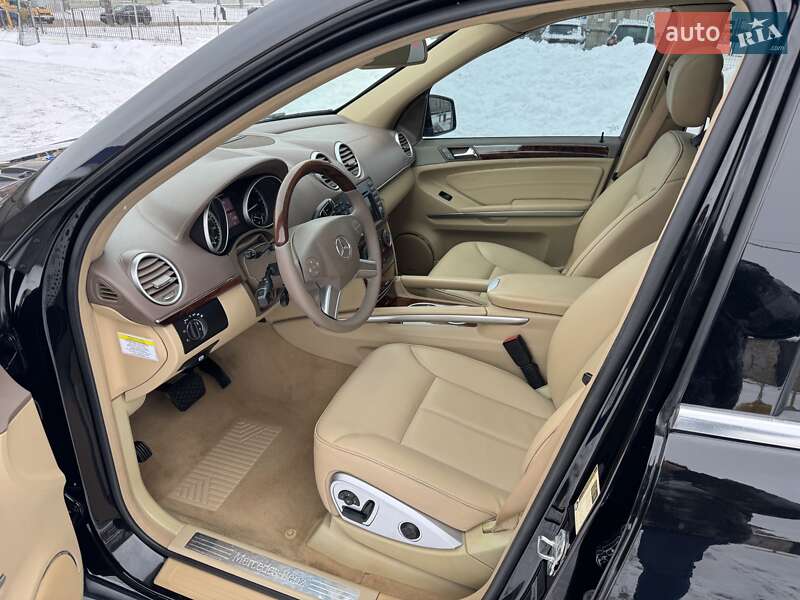 Mercedes-Benz GL-Class 2012