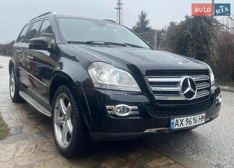 Mercedes-Benz GL-Class