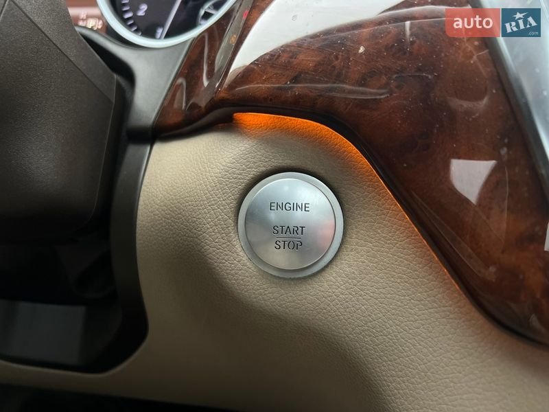 Внедорожник / Кроссовер Mercedes-Benz GL-Class 2012 в Киеве