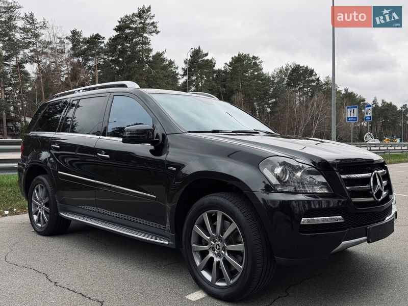 Mercedes-Benz GL-Class 2011