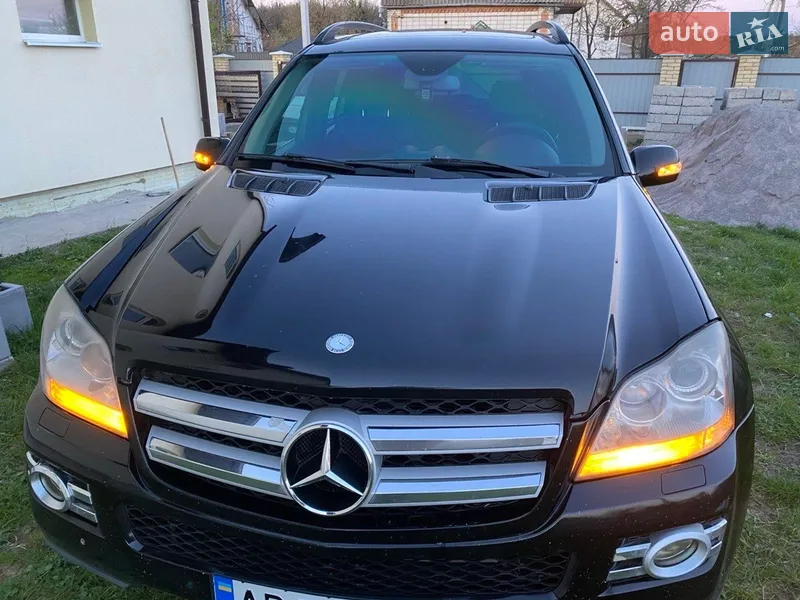 Mercedes-Benz GL-Class