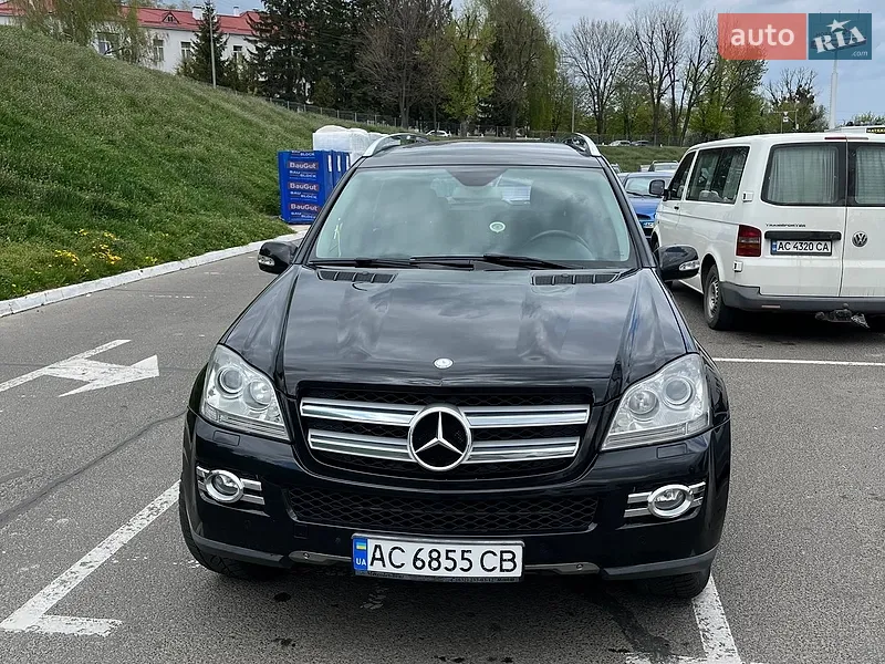 Mercedes-Benz GL-Class