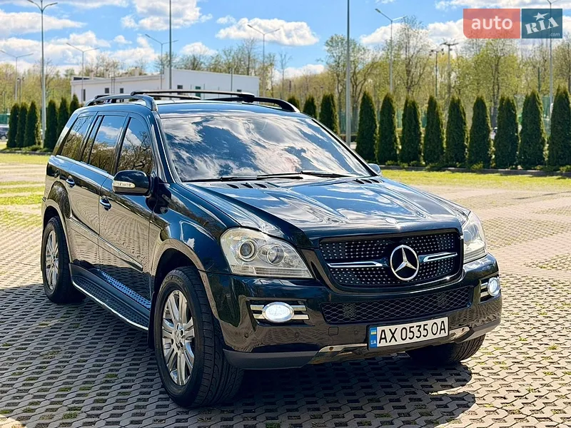 Mercedes-Benz GL-Class