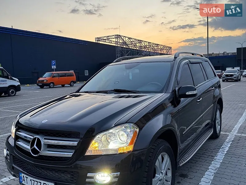 Mercedes-Benz GL-Class