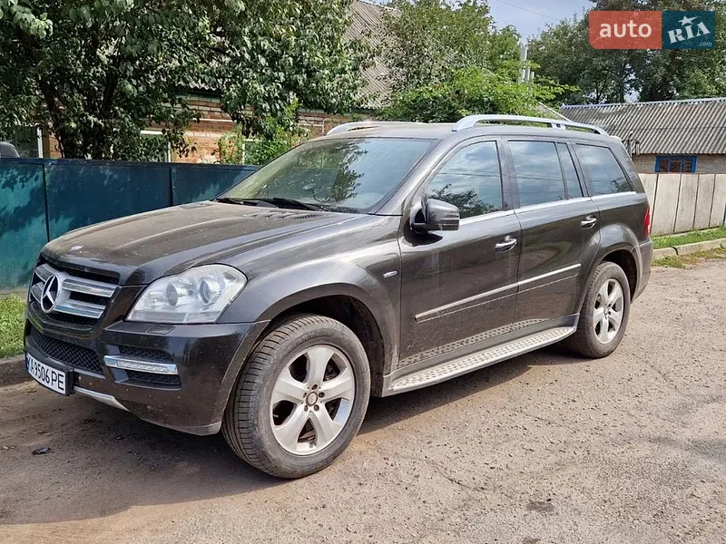 Mercedes-Benz GL-Class 2011