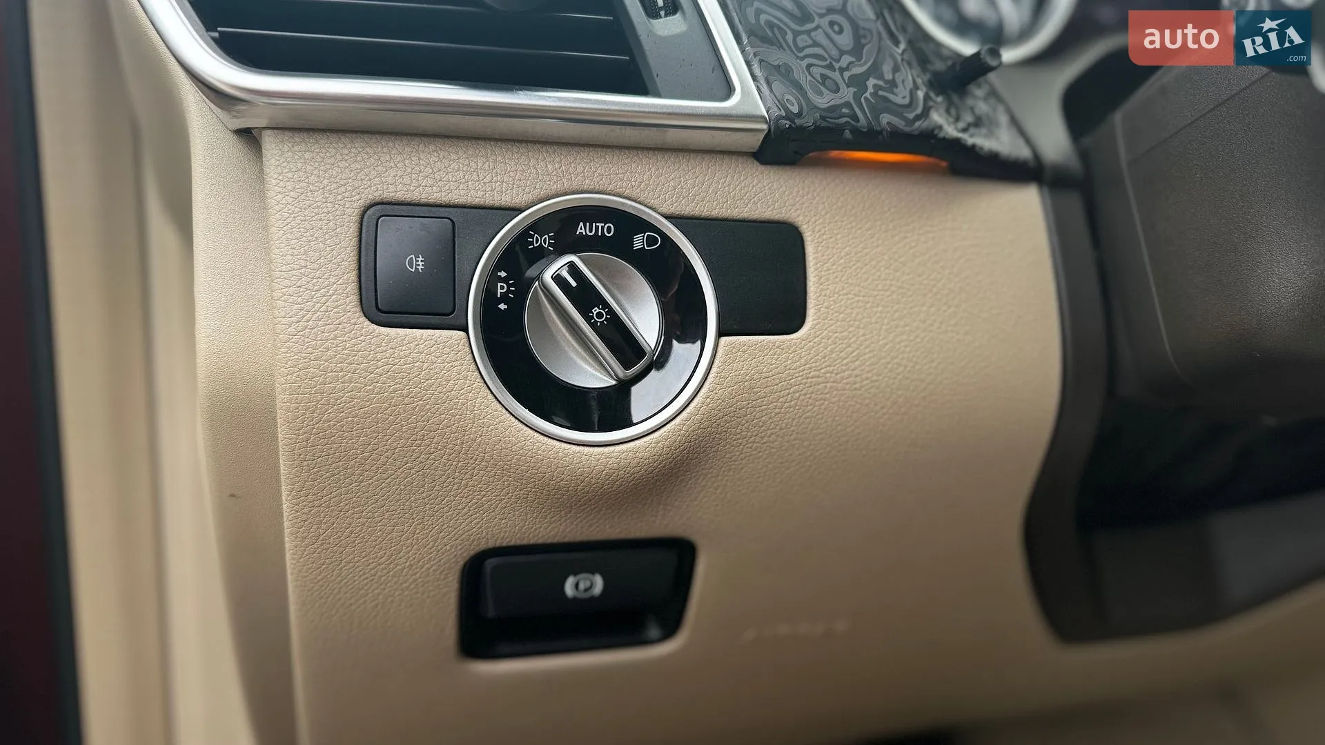 2012 Mercedes-Benz GL-klasse - мініатюра 32