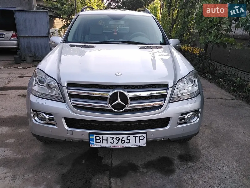 Mercedes-Benz GL-Class