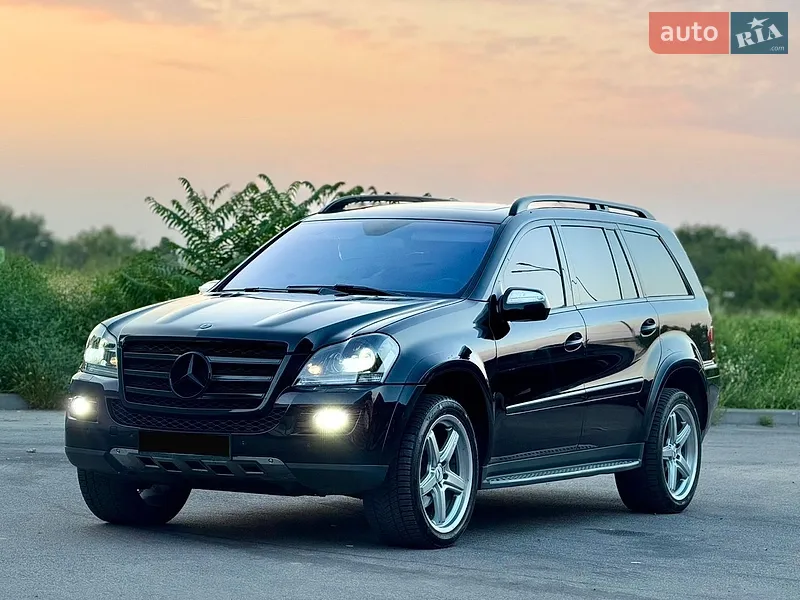 Mercedes-Benz GL-Class