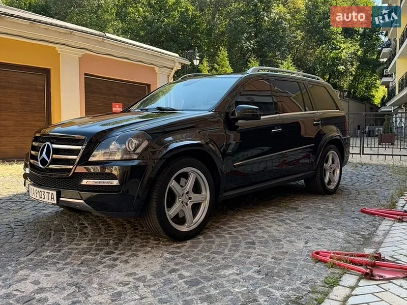 Mercedes-Benz GL-Class