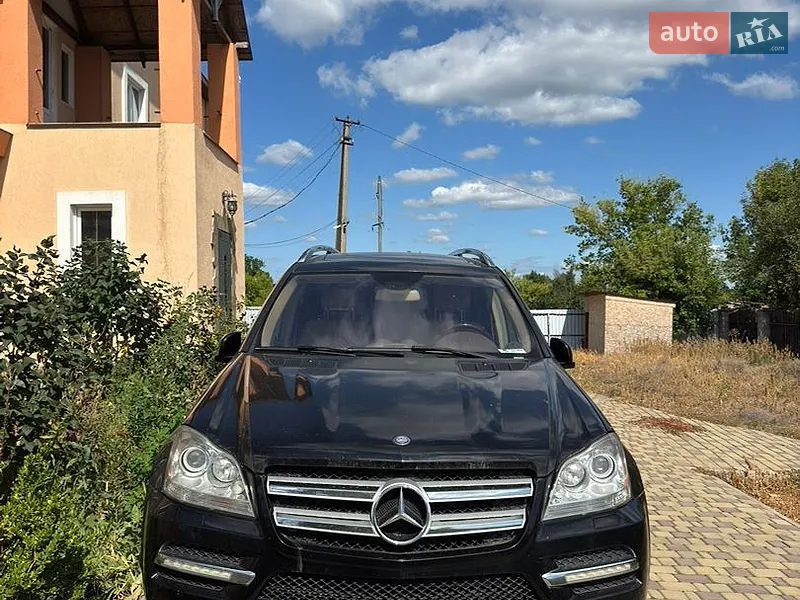 Mercedes-Benz GL-Class