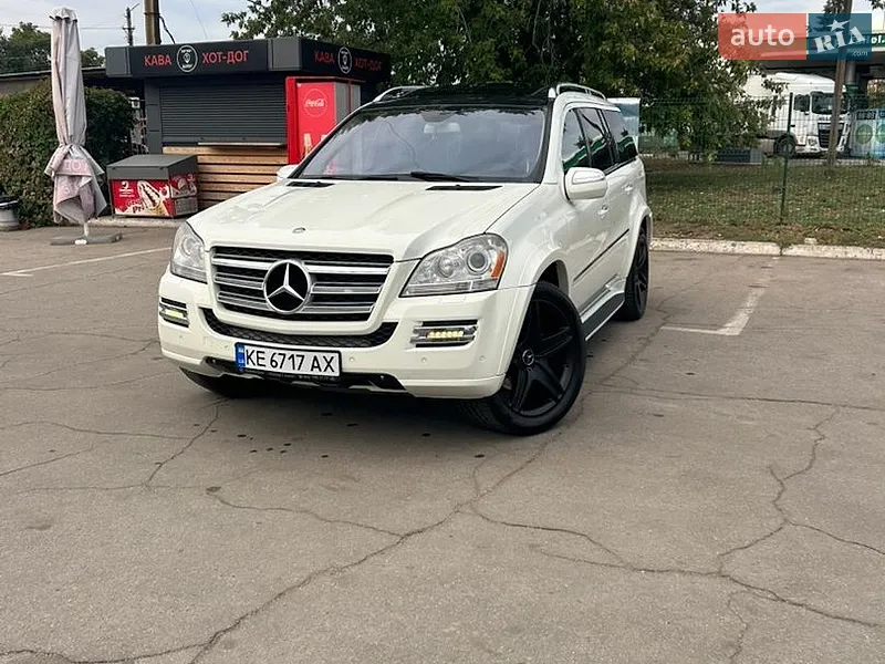 Mercedes-Benz GL-Class