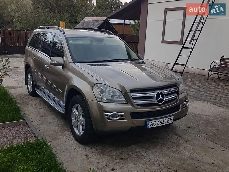 Mercedes-Benz GL-Class