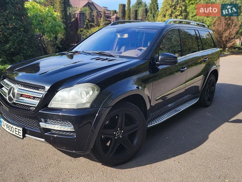 Mercedes-Benz GL-Class 2011