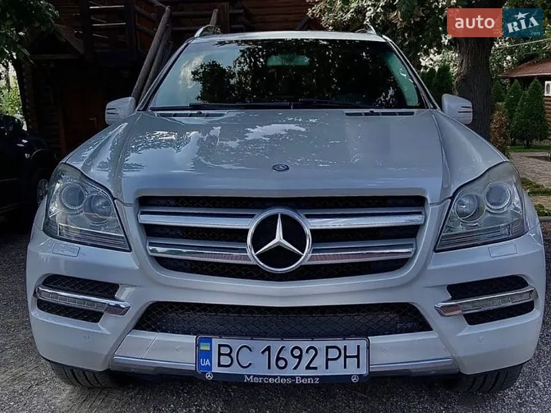 Mercedes-Benz GL-Class 2011