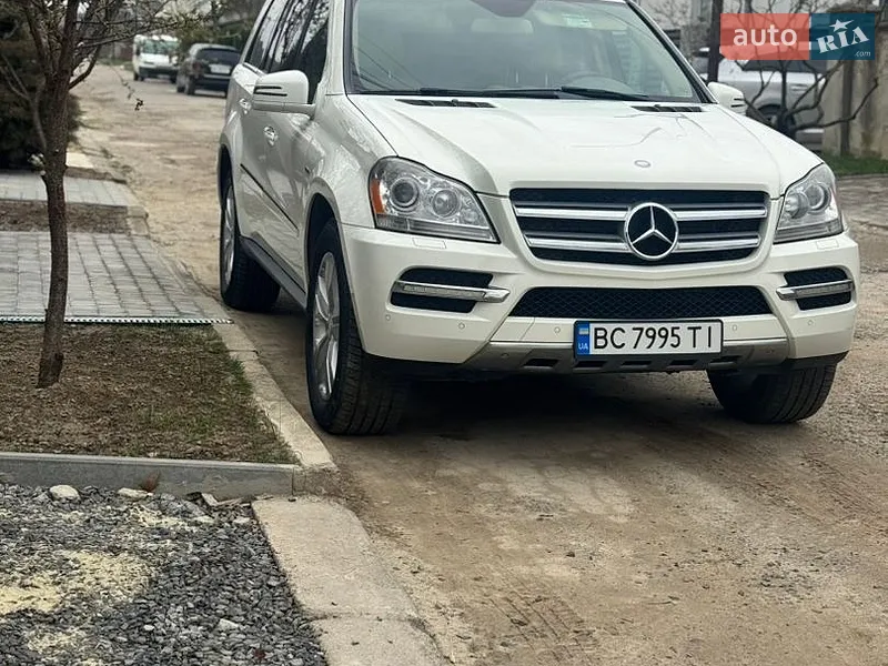 Mercedes-Benz GL-Class