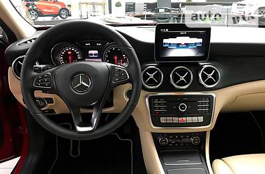 Позашляховик / Кросовер Mercedes-Benz GLA-Class 2018 в Дніпрі