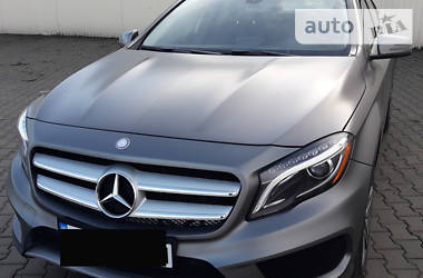 Позашляховик / Кросовер Mercedes-Benz GLA-Class 2015 в 