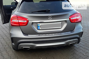 Позашляховик / Кросовер Mercedes-Benz GLA-Class 2015 в 