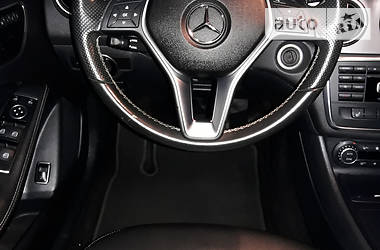 Позашляховик / Кросовер Mercedes-Benz GLA-Class 2015 в 